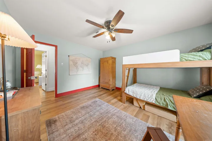 Property at 10  Kensington - Image 35
