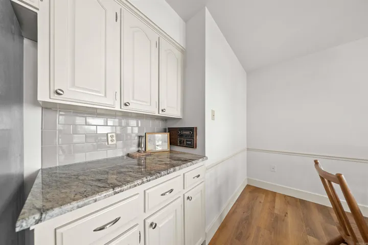 Property at 10  Kensington - Image 19