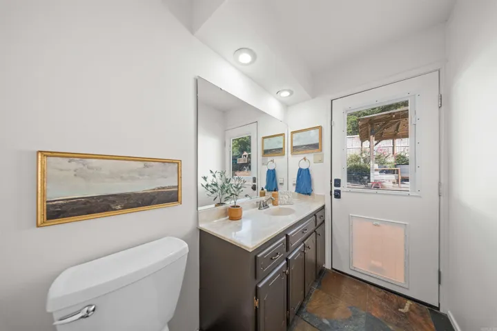 Property at 10  Kensington - Image 28