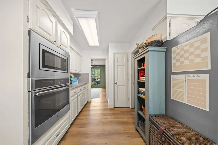 Property at 10  Kensington - Image 20