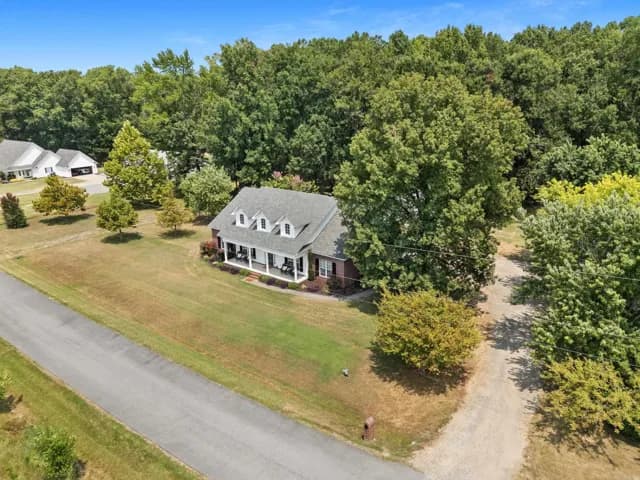 Property at 13  Mckenzie - Image 15