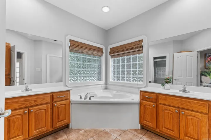 Property at 13  Mckenzie - Image 10