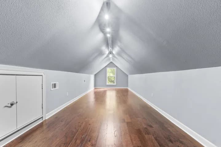 Property at 13  Mckenzie - Image 12