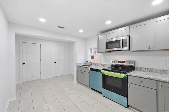 Property at 4522 W 21st - Image 18