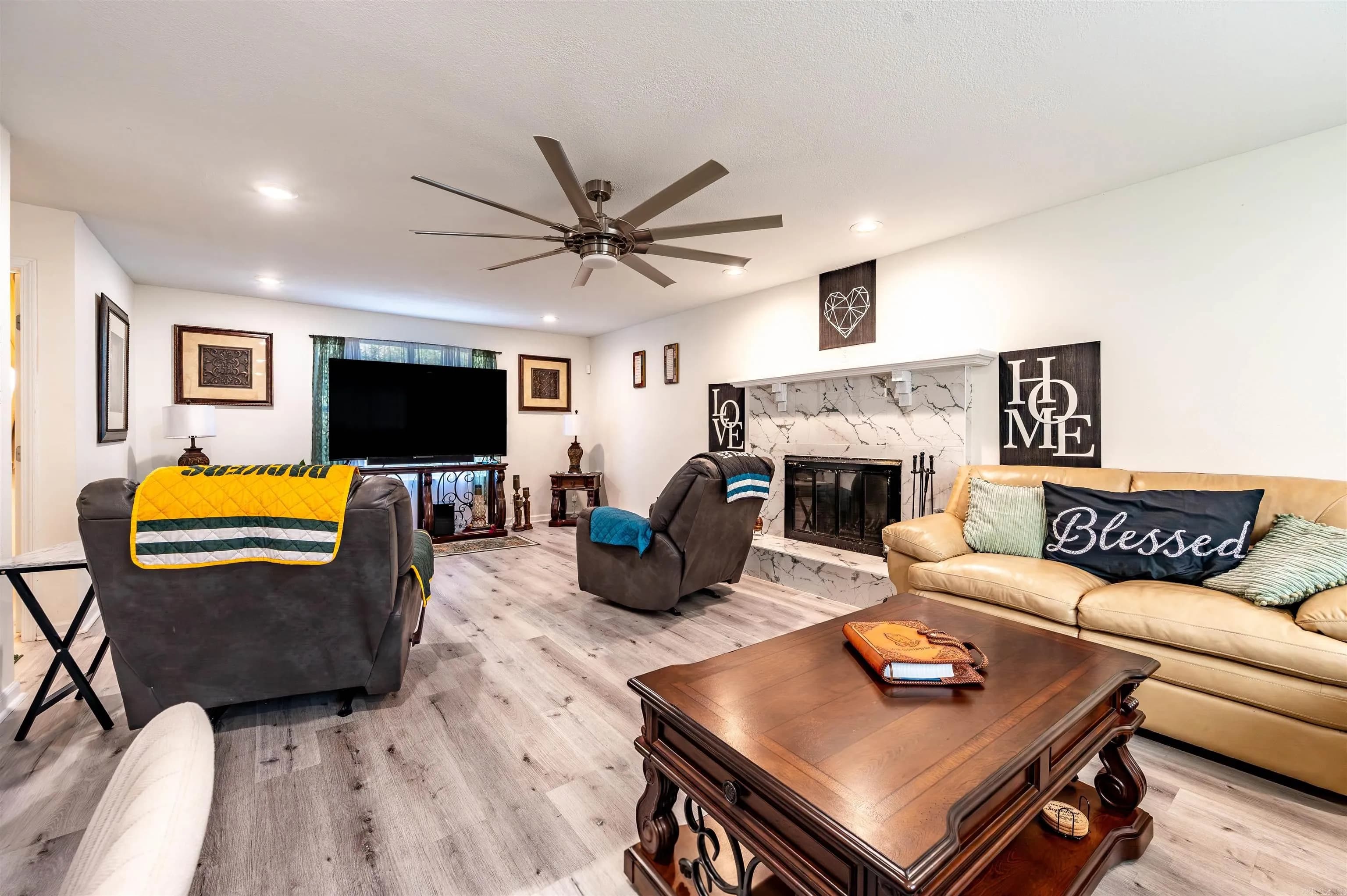 Property at 2  Quail - Image 9