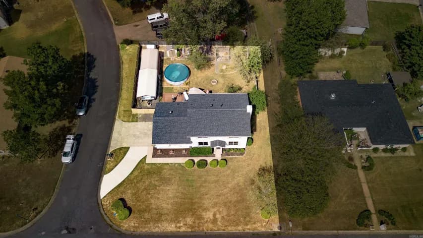 Property at 2  Quail - Image 37
