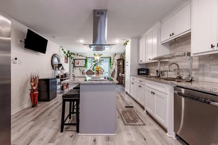 Property at 2  Quail - Image 3