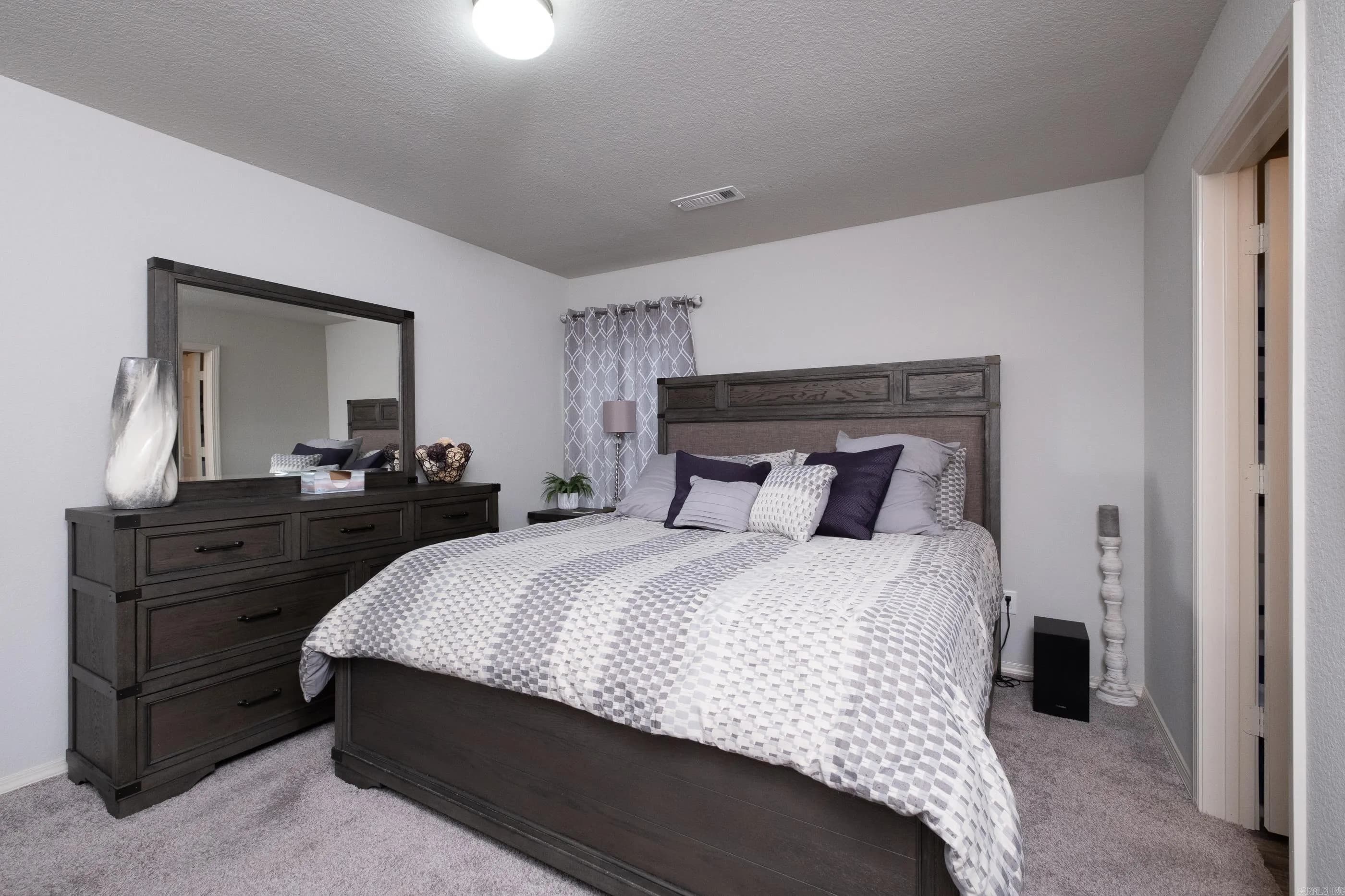 Property at 6496  Amalie - Image 32
