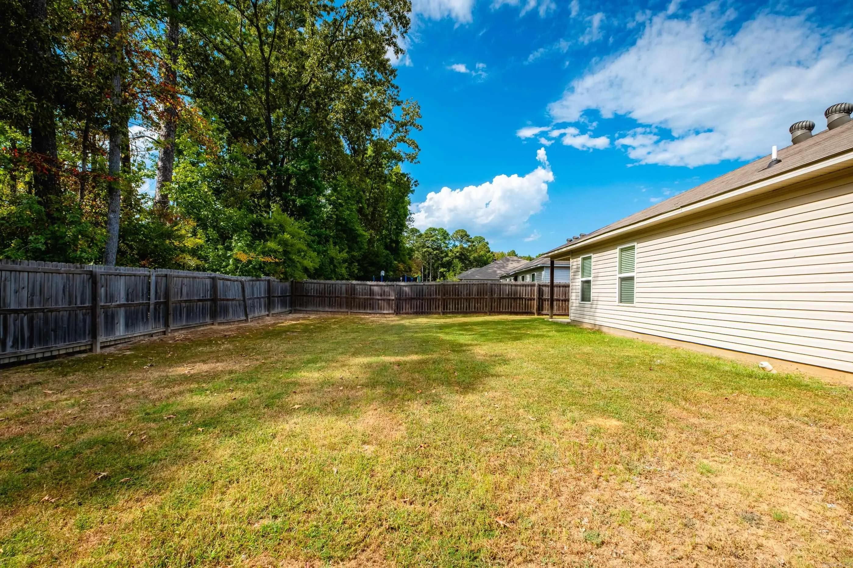 Property at 6496  Amalie - Image 46