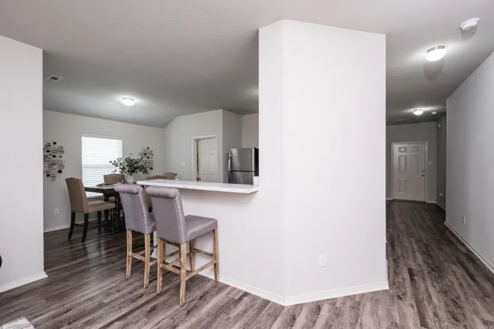 Property at 6496  Amalie - Image 15