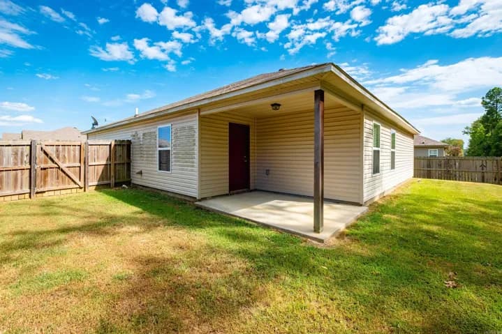 Property at 6496  Amalie - Image 38