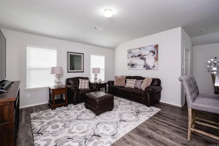 Property at 6496  Amalie - Image 9