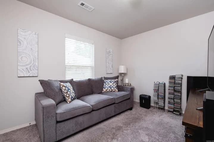 Property at 6496  Amalie - Image 25