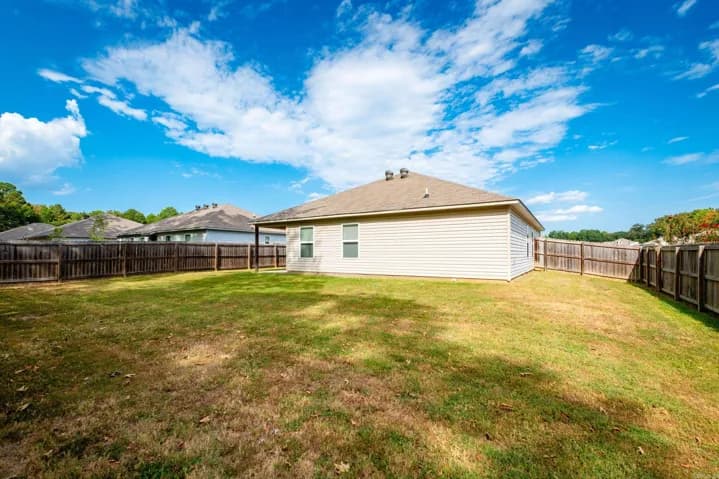 Property at 6496  Amalie - Image 45