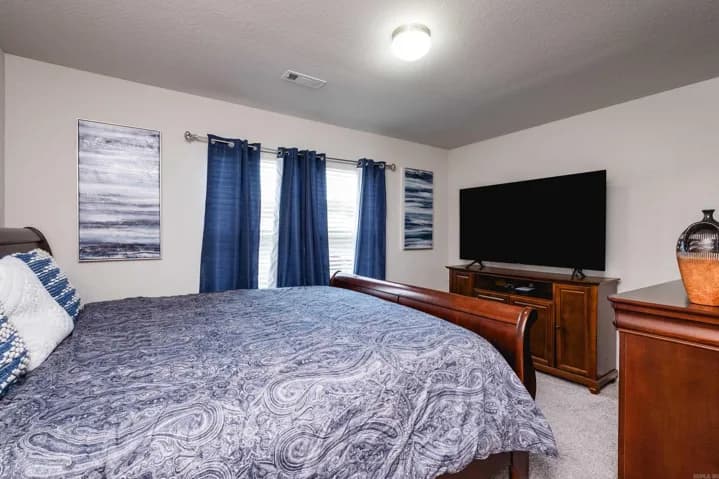 Property at 6496  Amalie - Image 28