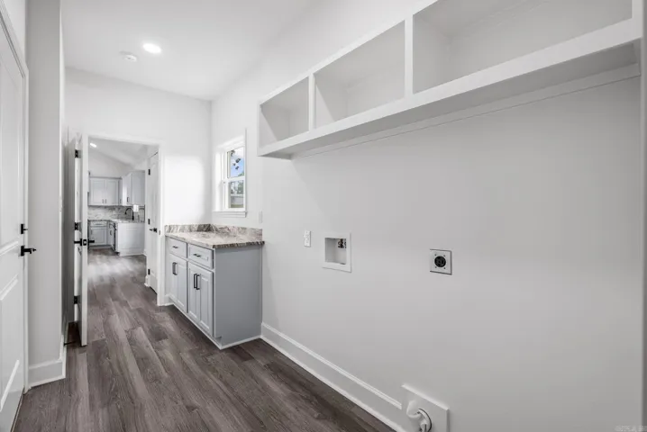 Property at 1400 E Washington - Image 12