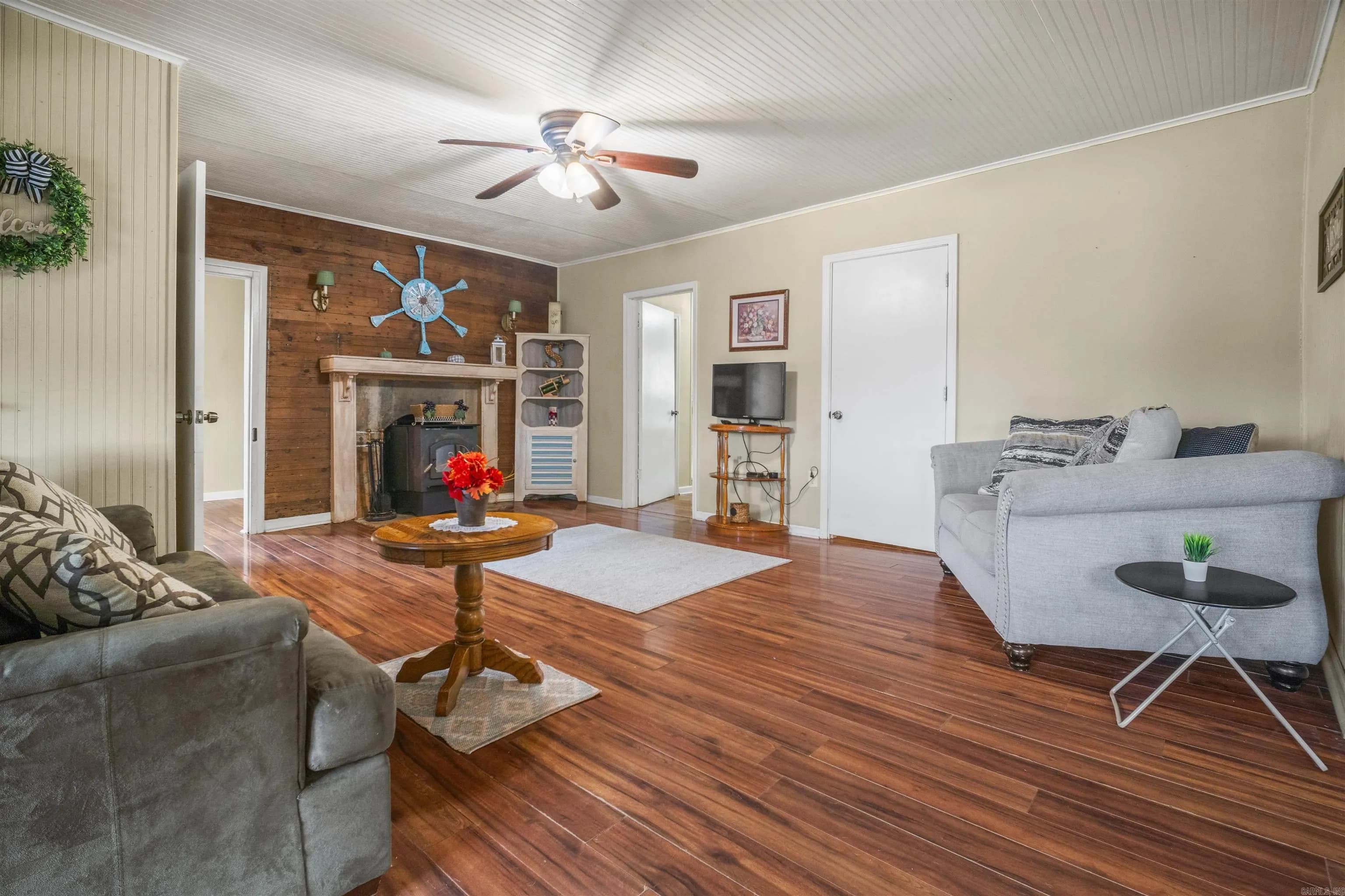 Property at 99  Sandtown - Image 18