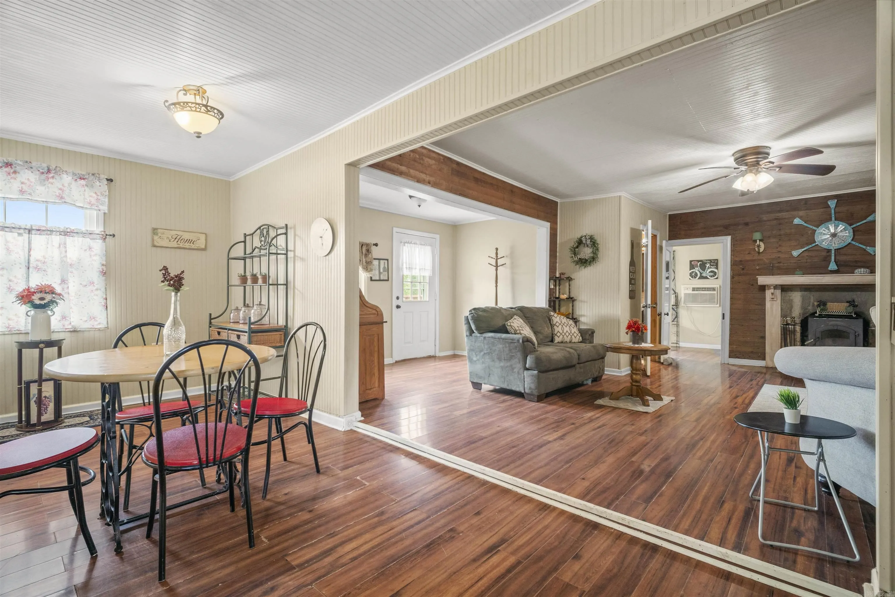 Property at 99  Sandtown - Image 11