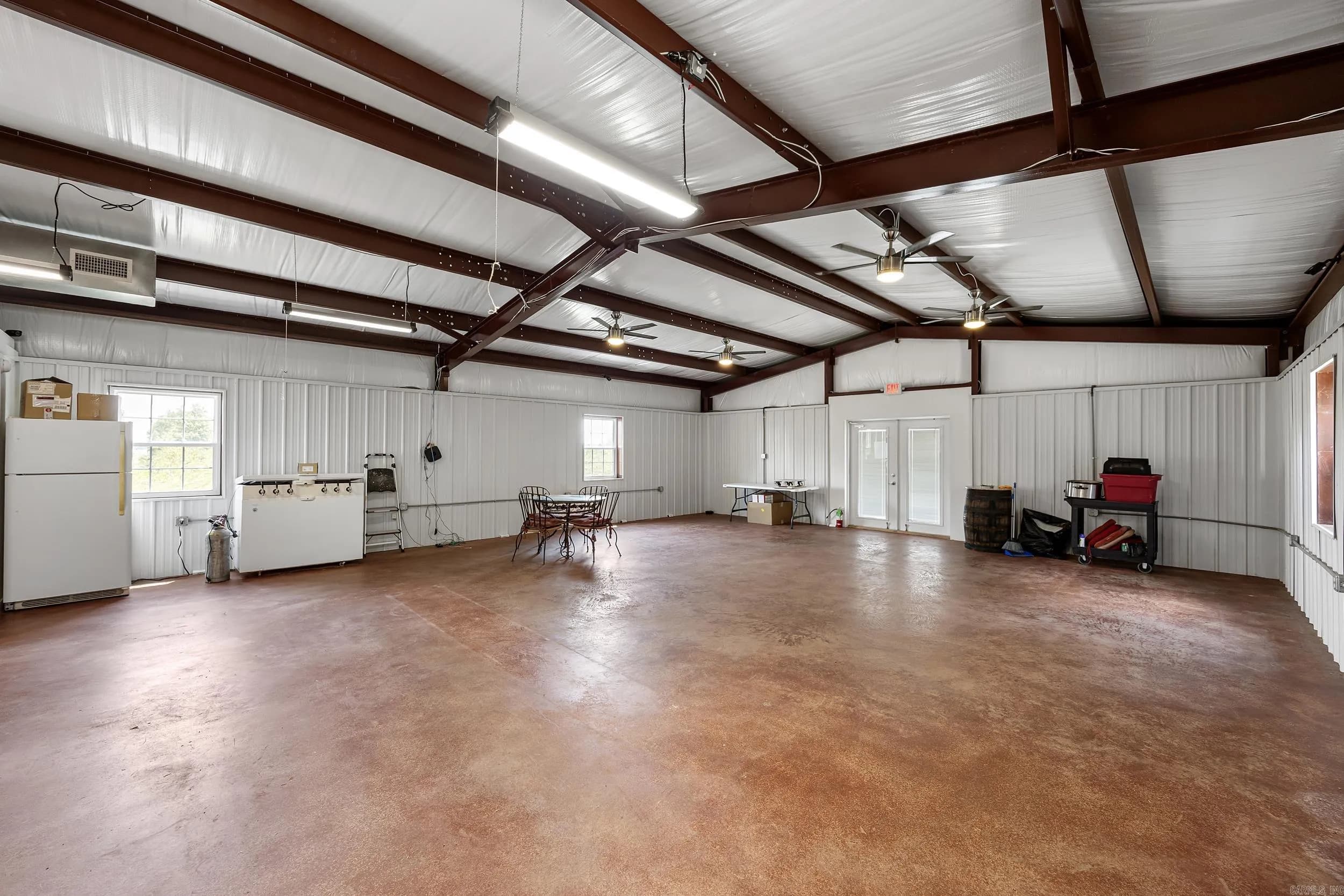 Property at 99  Sandtown - Image 32