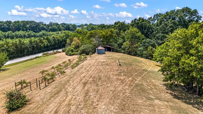 Property at 99  Sandtown - Image 41