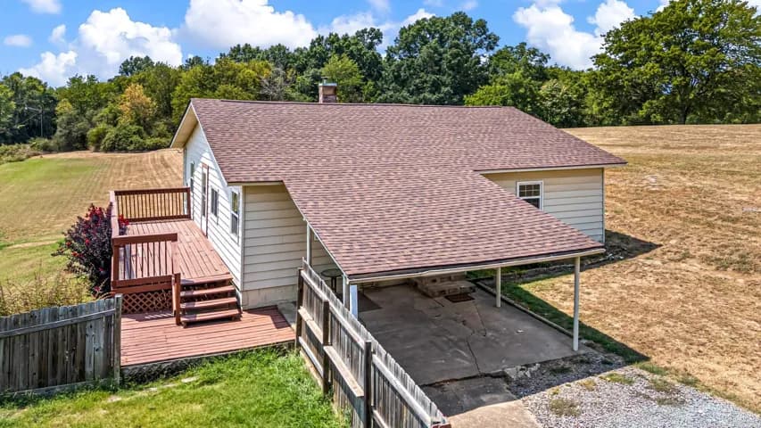 Property at 99  Sandtown - Image 7