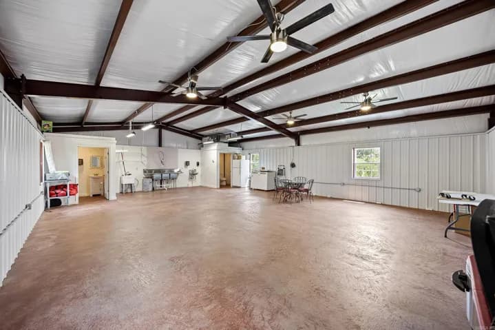 Property at 99  Sandtown - Image 33