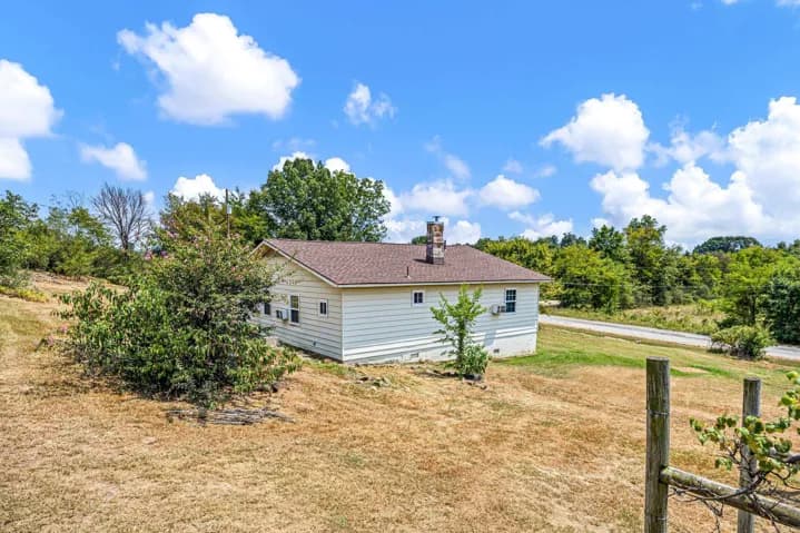 Property at 99  Sandtown - Image 5