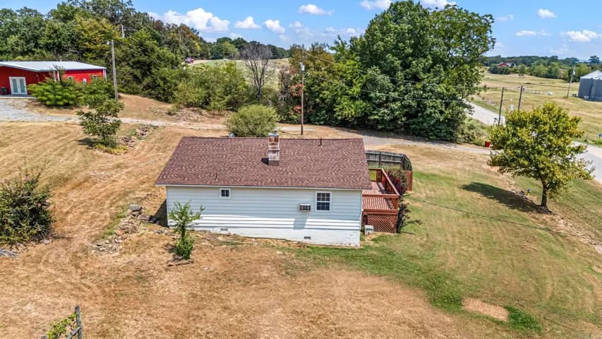 Property at 99  Sandtown - Image 8
