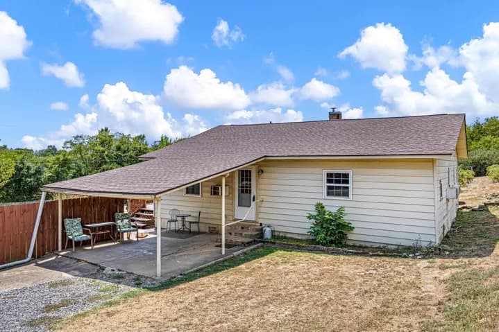 Property at 99  Sandtown - Image 9