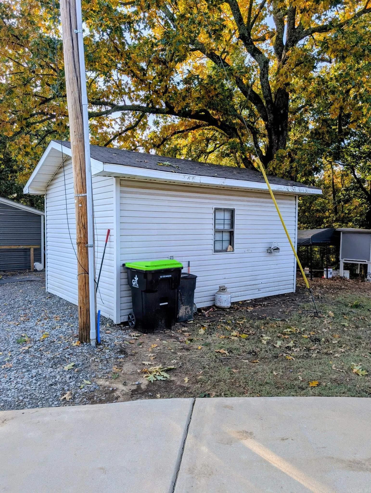 Property at 102  Merritt road - Image 35