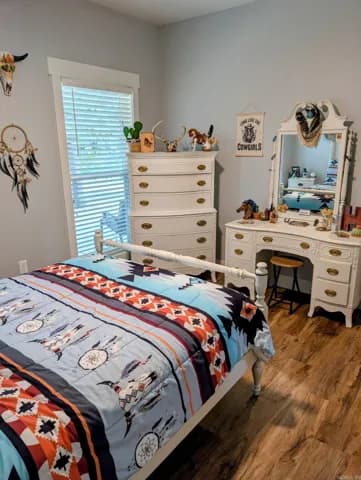 Property at 102  Merritt road - Image 7