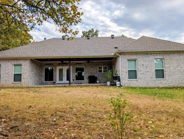 Property at 102  Merritt road - Image 23