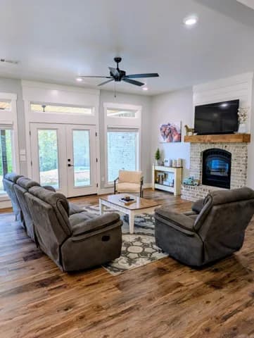 Property at 102  Merritt road - Image 29