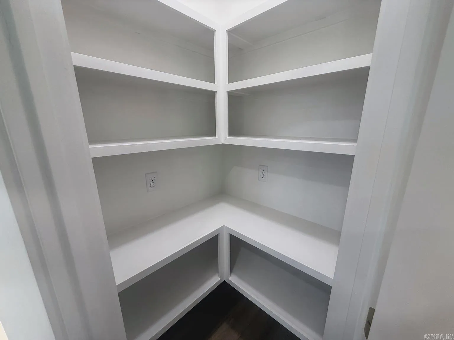 Property at 10  Crescent - Image 6