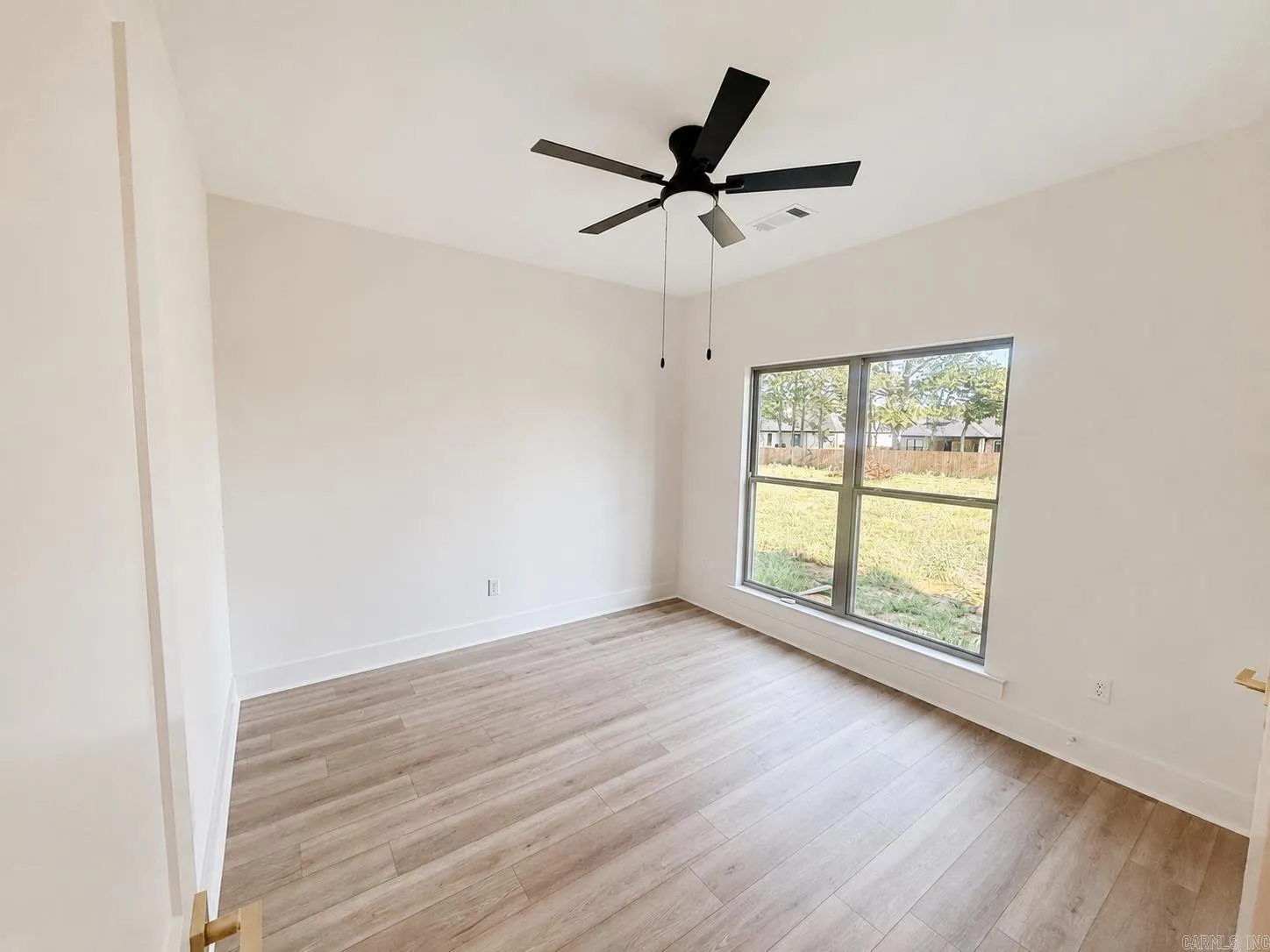 Property at 10  Crescent - Image 13