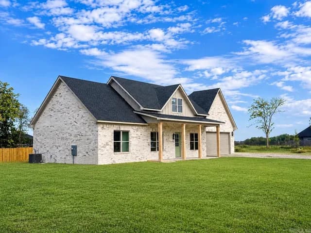 Property at 10  Crescent - Image 2