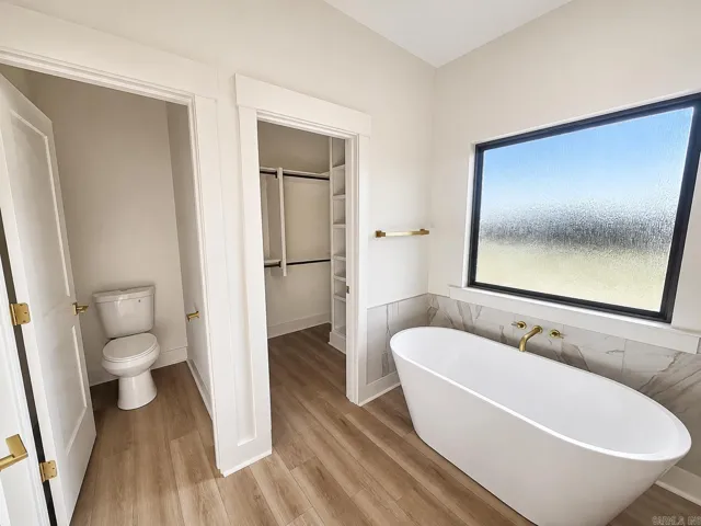 Property at 10  Crescent - Image 8