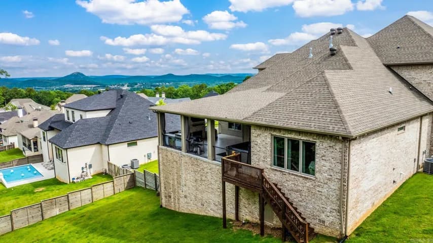 Property at 67  Falstone - Image 37