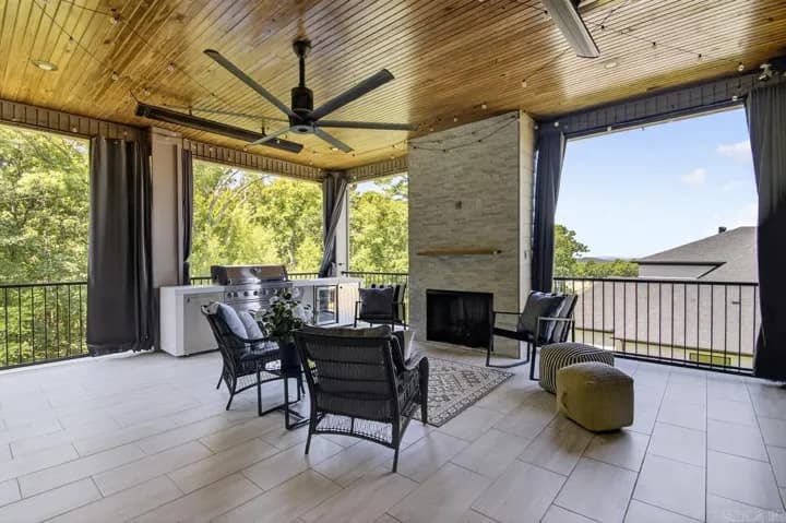 Property at 67  Falstone - Image 34