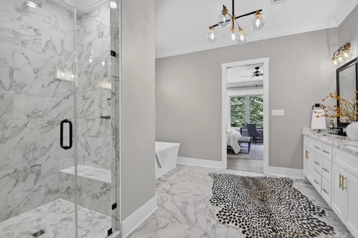 Property at 67  Falstone - Image 11