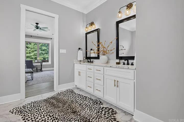 Property at 67  Falstone - Image 10