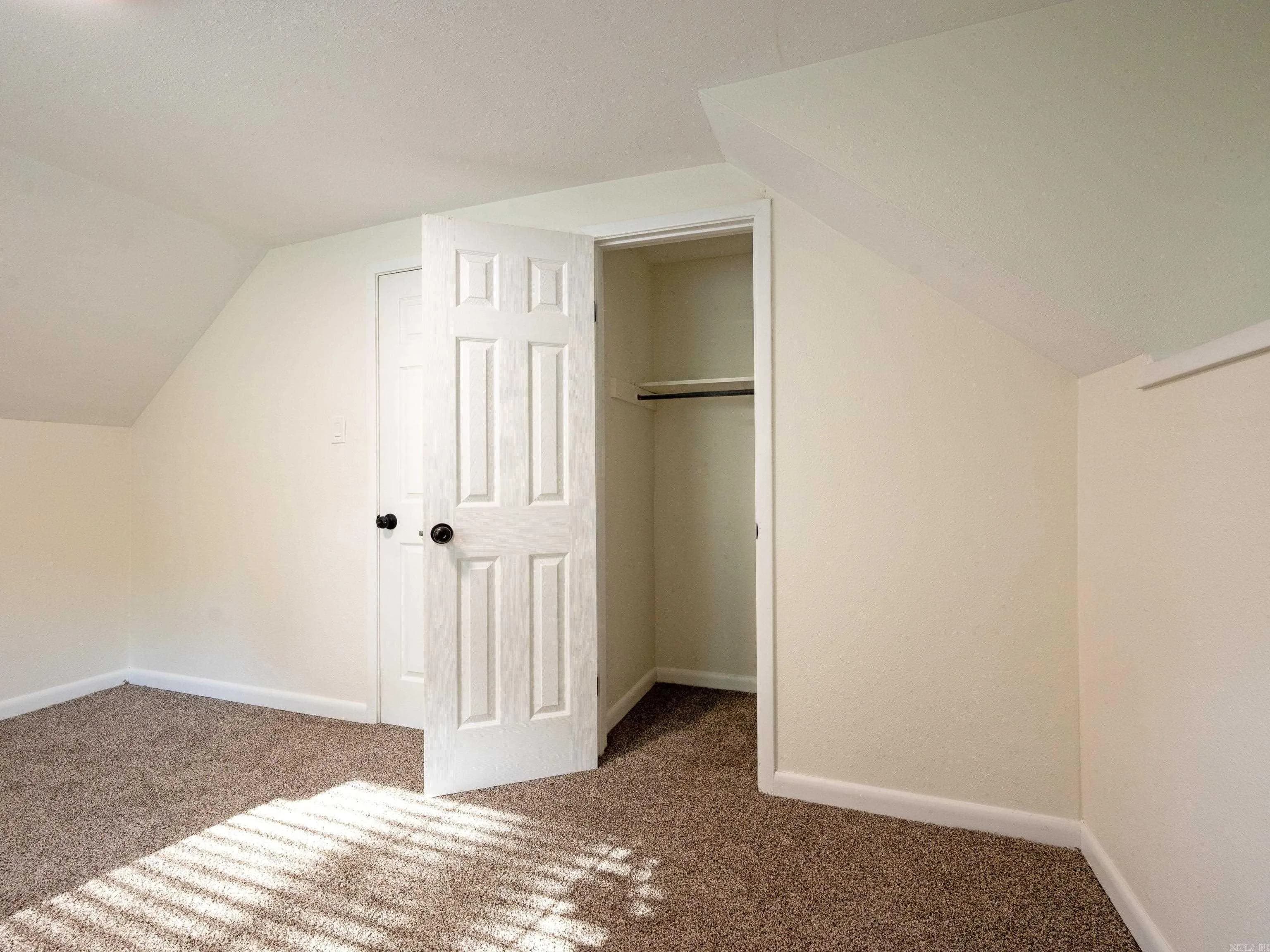 Property at 7901  Nolen - Image 33