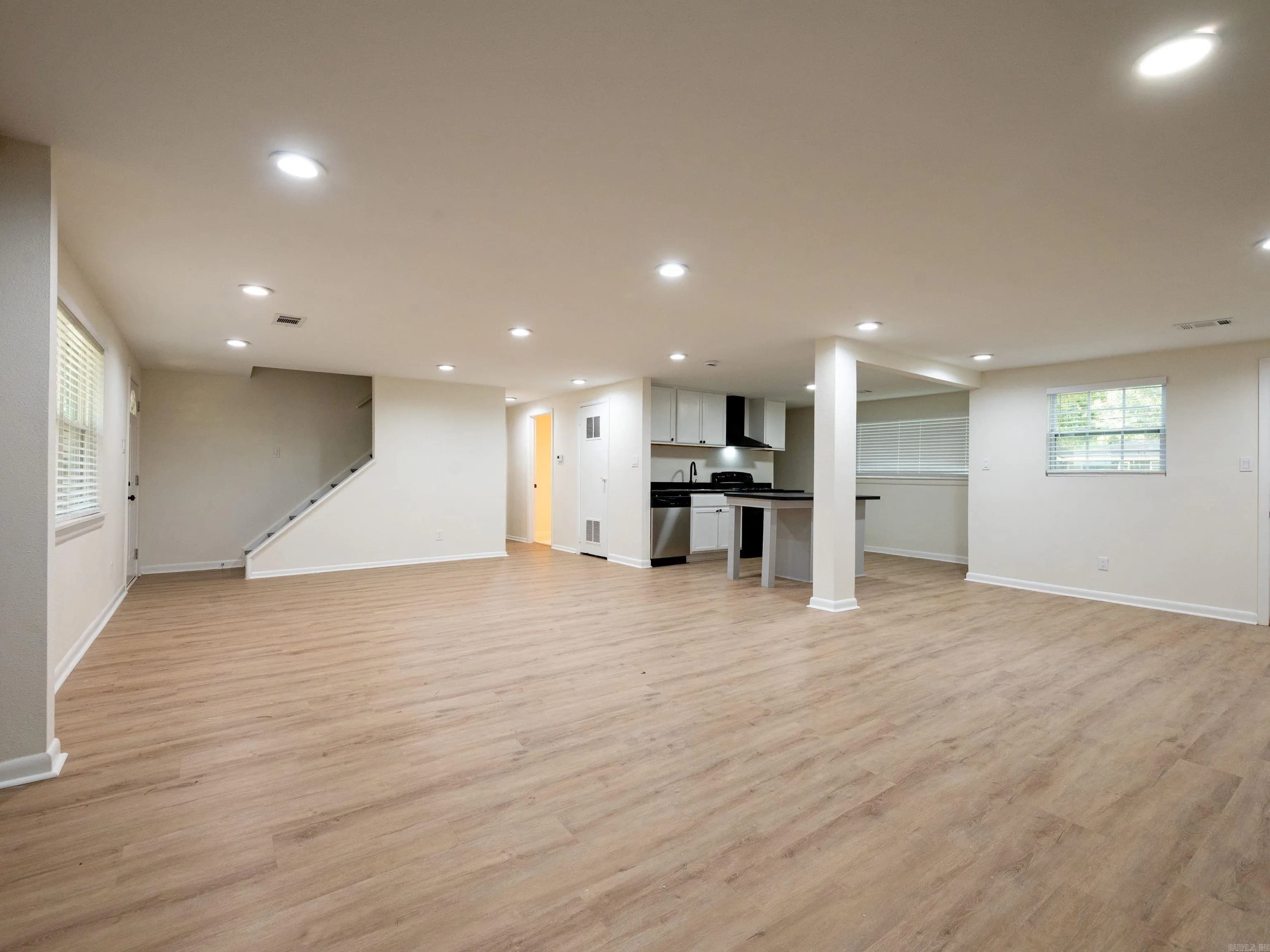 Property at 7901  Nolen - Image 11