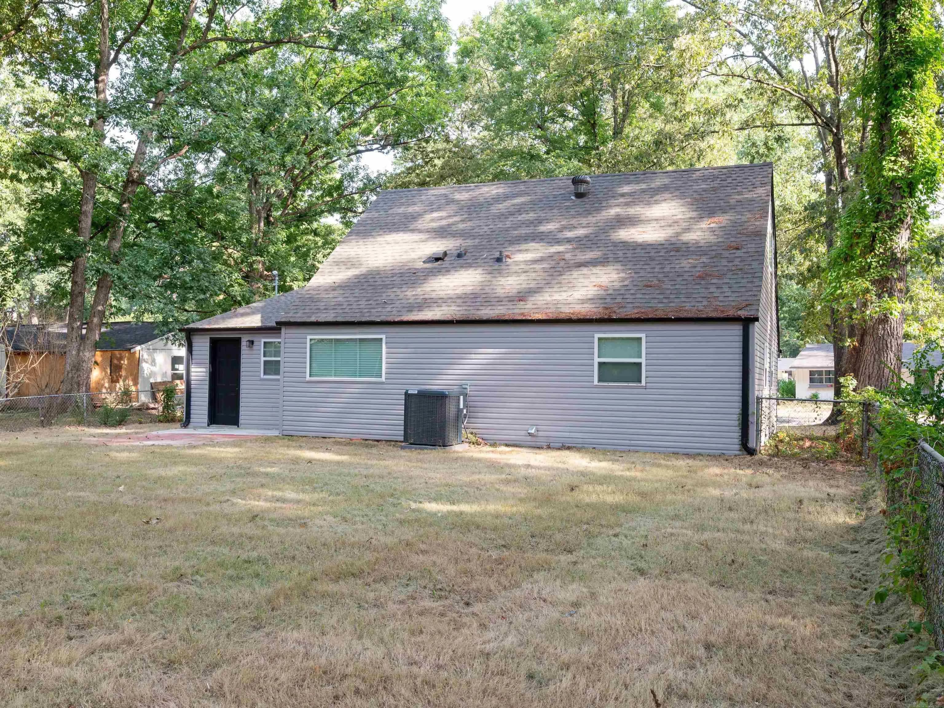 Property at 7901  Nolen - Image 6
