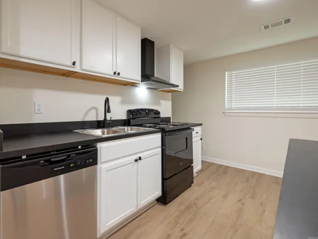 Property at 7901  Nolen - Image 16
