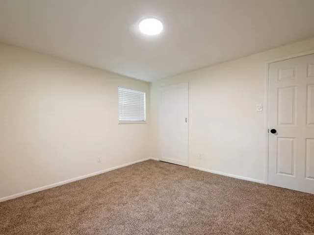 Property at 7901  Nolen - Image 27