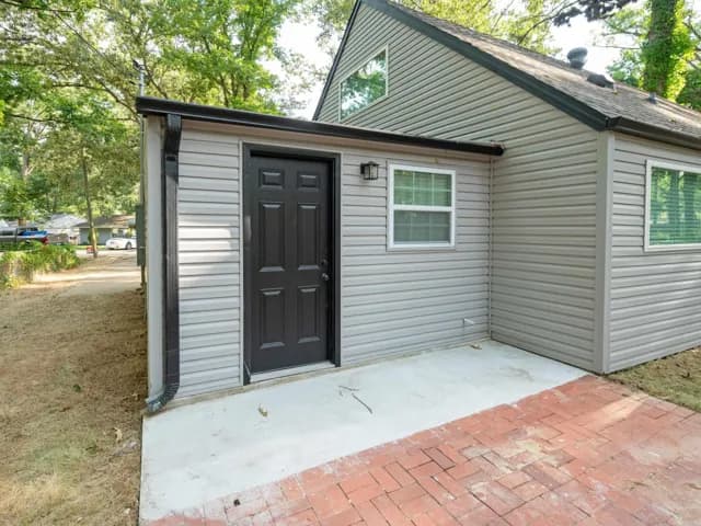 Property at 7901  Nolen - Image 7
