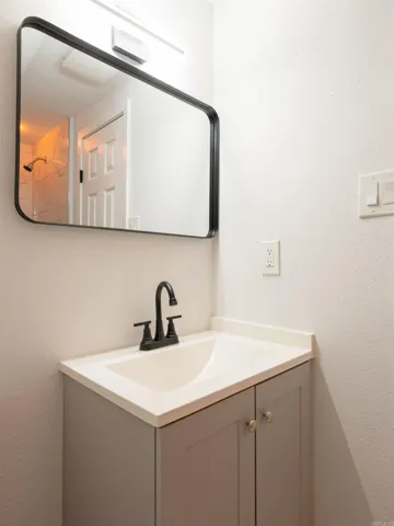 Property at 7901  Nolen - Image 29