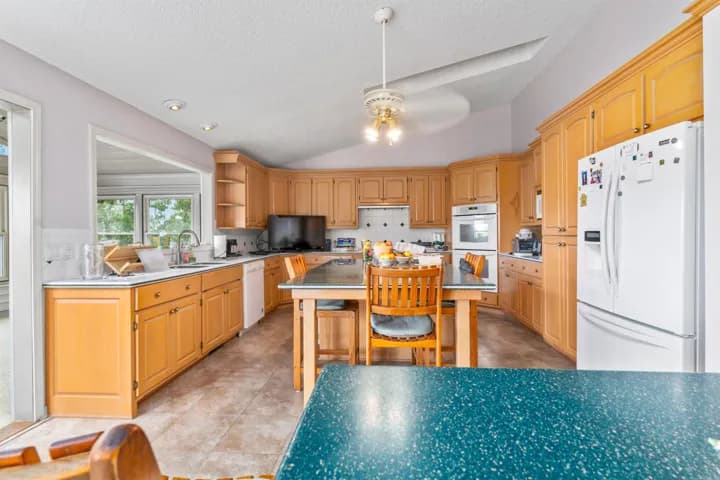 Property at 10  Bolada cir - Image 10