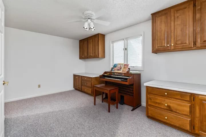Property at 10  Bolada cir - Image 33